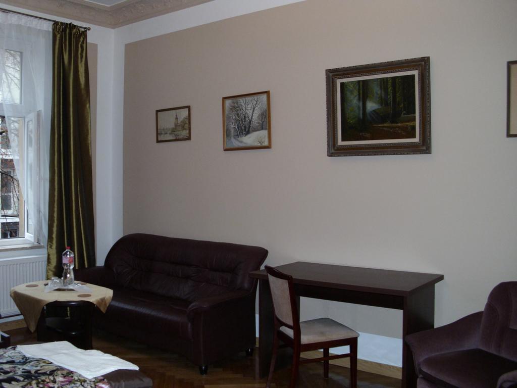 Apartment Irene พอซนาน ภายนอก รูปภาพ